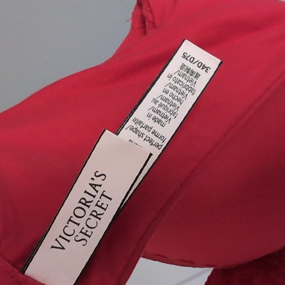 Victoria Secret Bra - Picture 2 of 4